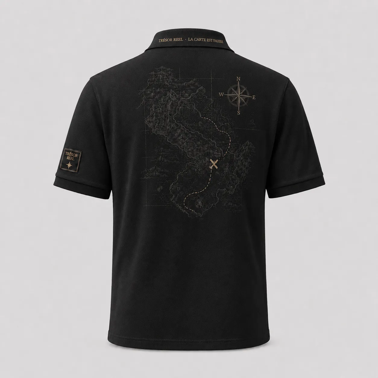 Polo noir, vue de dos